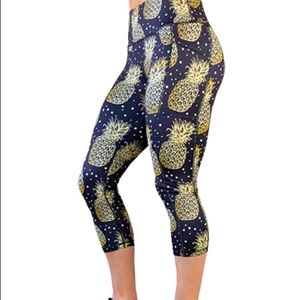 Constantly Varied Gear Fineapple Capri Leggings L